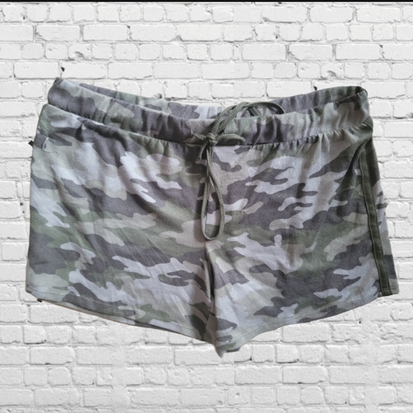 Lucky Brand Camo Pajama Set - Picture 2 of 4